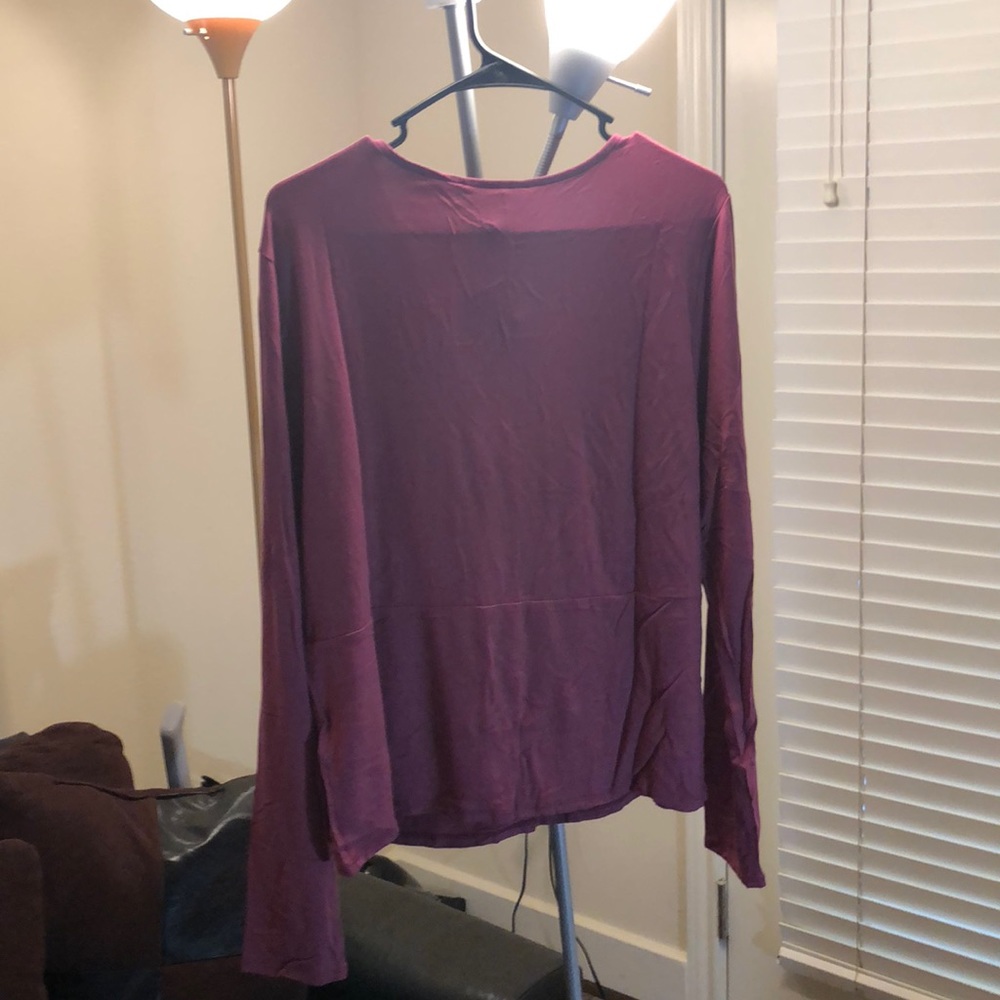 Top - Picture 2 of 2